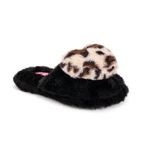 NWT Betsey Johnson Black Heart Slippers Women’s Size Small 5/6